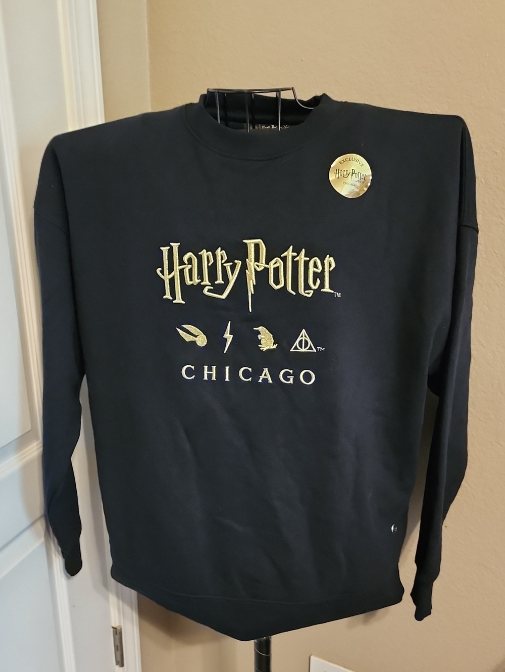 NWT Harry Potter Chicago Black Crewneck with Gold Graphics